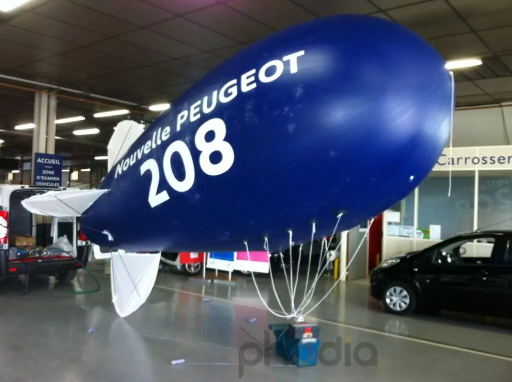 ballon hélium nouvelle peugeot 208 en concession